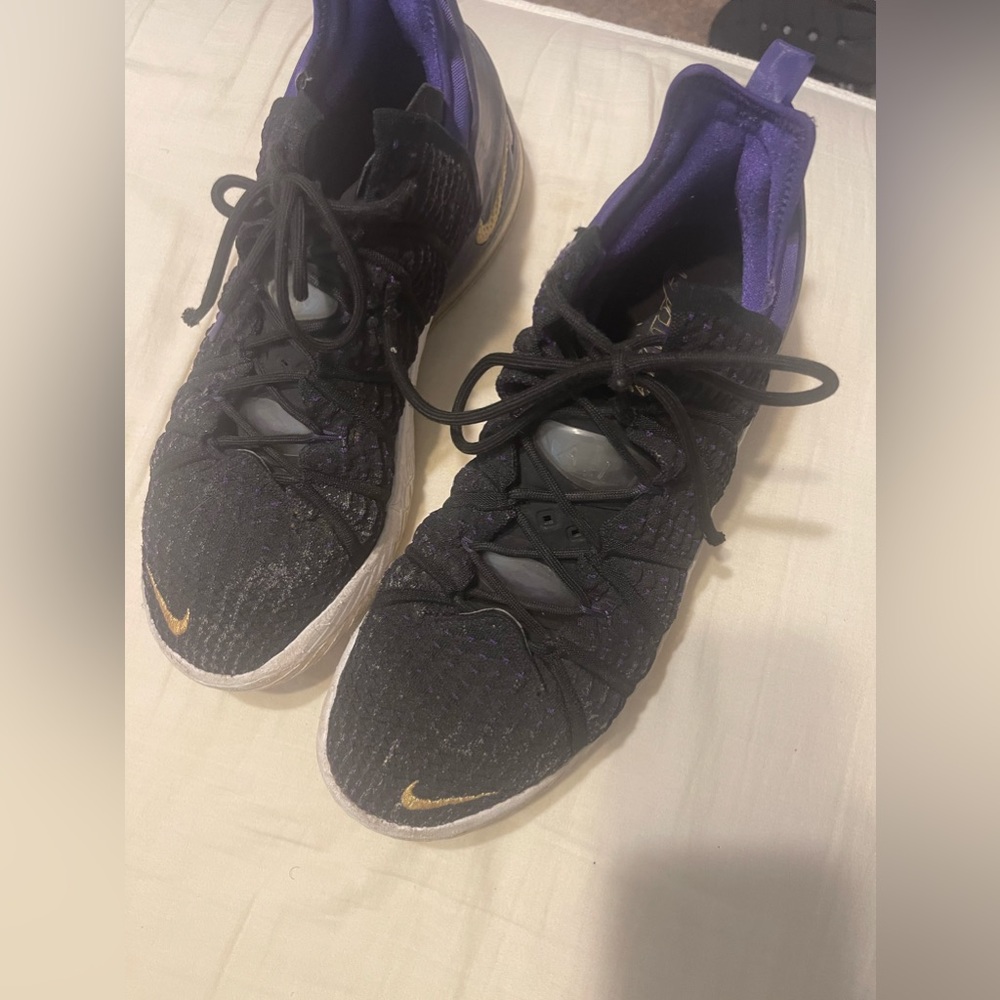 Lebron black and purple size 14, nike AirMax 720 size 14, white AirMax size 13